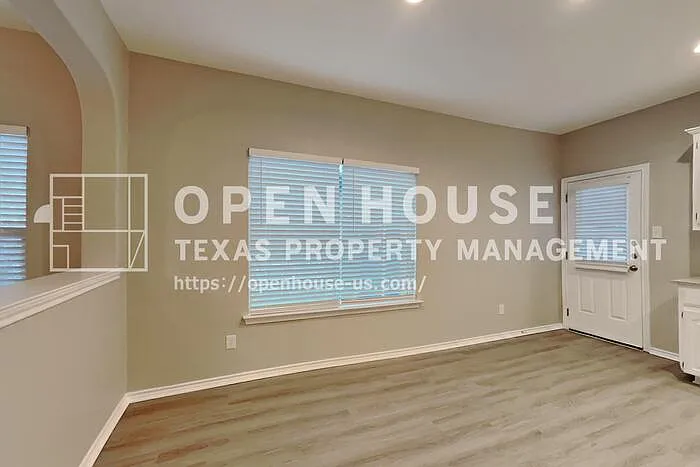 1225 Goodland Ter — Photo 5
