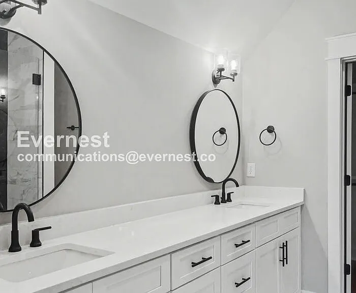121 Lucile St — Photo 9