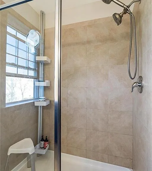 1419 Black Forest Dr — Photo 21
