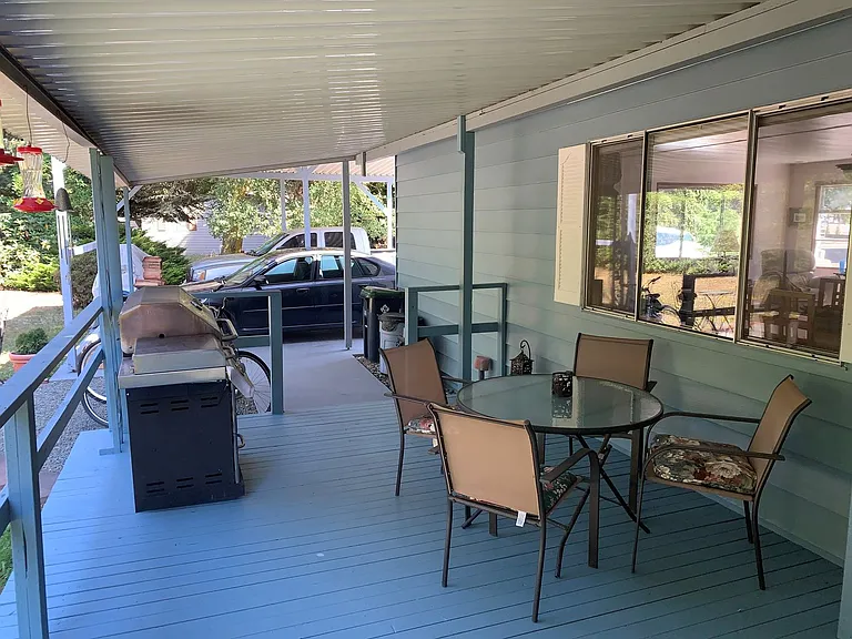 121 Ivy Ln — Photo 48