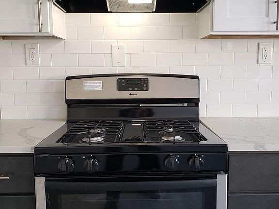 2nd image of 109 Norwood St #2R