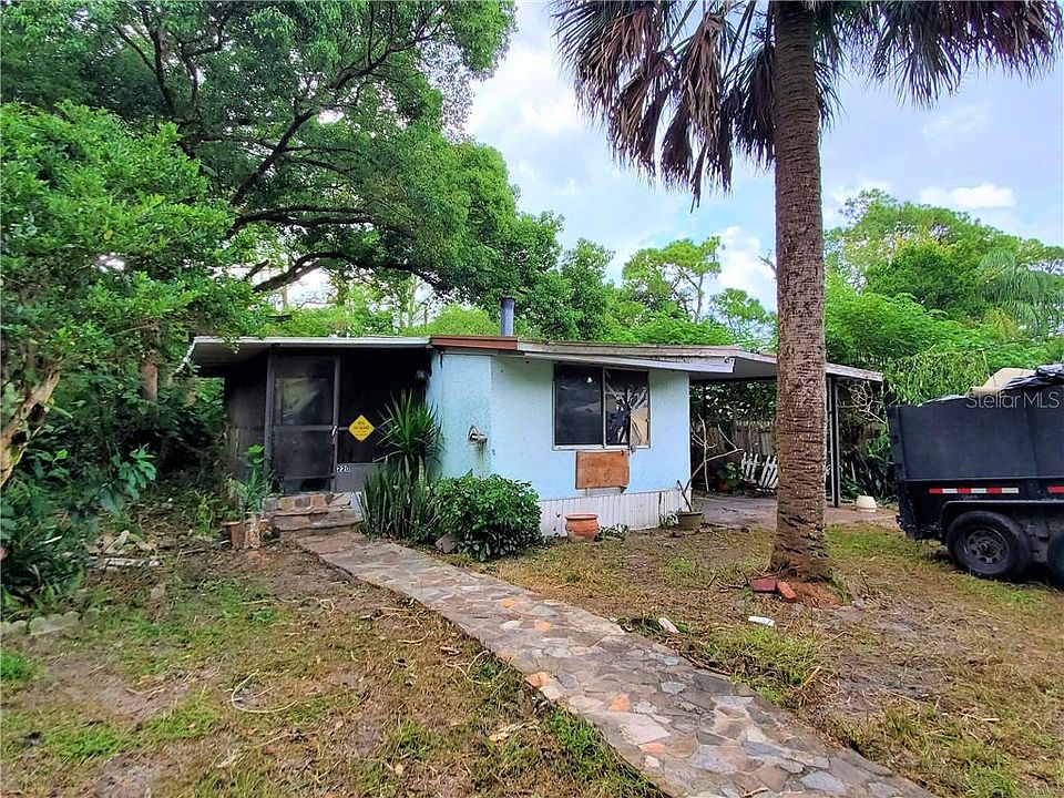 1st image of 220 Lake Shore Dr