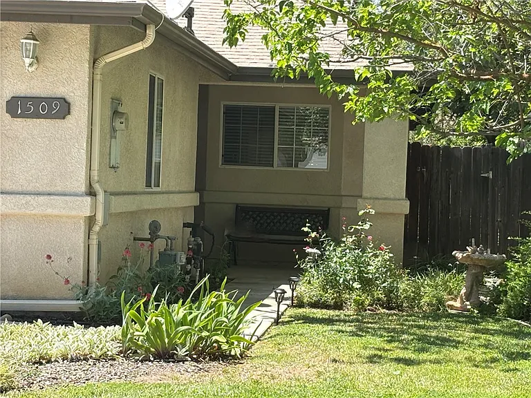 1509 Trinity Ct — Photo 4