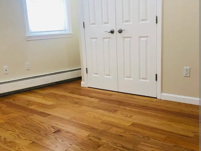 75 Main St — Photo 5