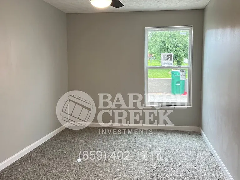 132 Nichols St — Photo 5