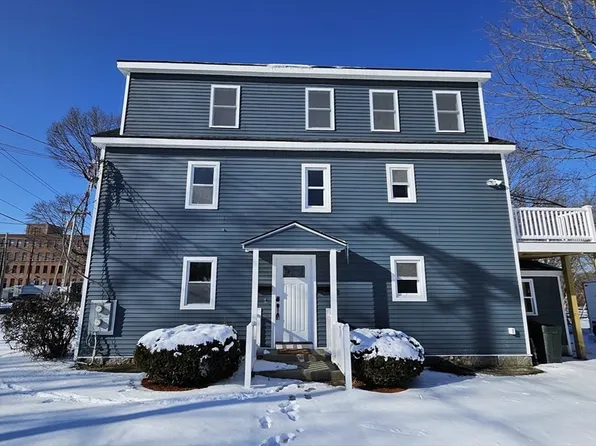 74-76 Middlesex St, North Chelmsford, MA 01863