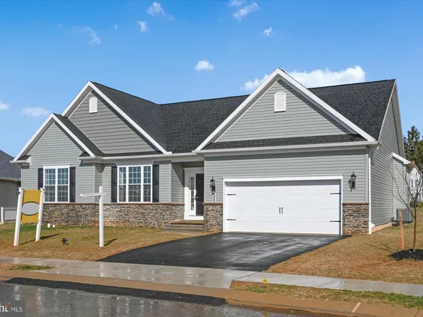 228 Edie Cir Lot 66, Stewartstown, PA 17363