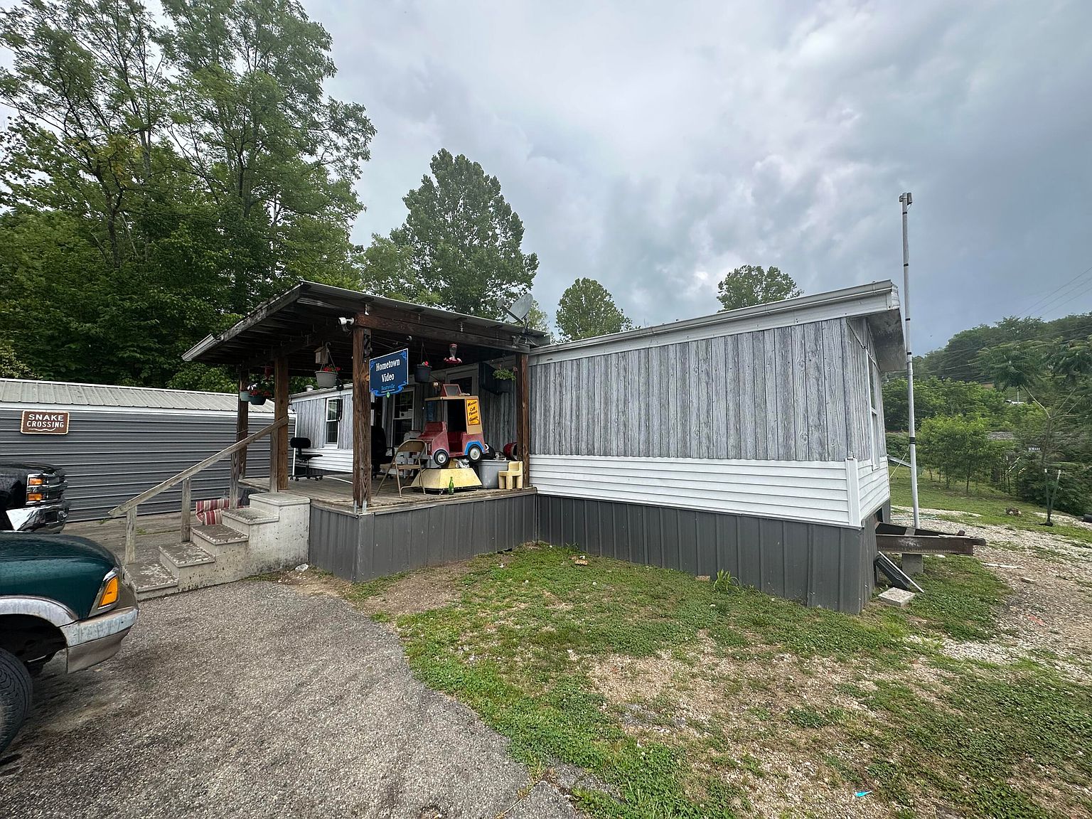 77 Elm St, Beattyville, KY 41311 MLS 23011556 Zillow