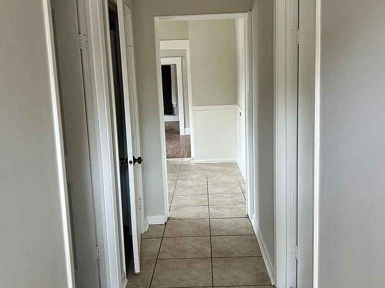 3463 Macon Rd — Photo 2