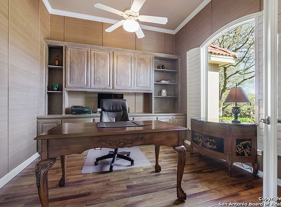 5th image of 8531 Fairway Green Dr