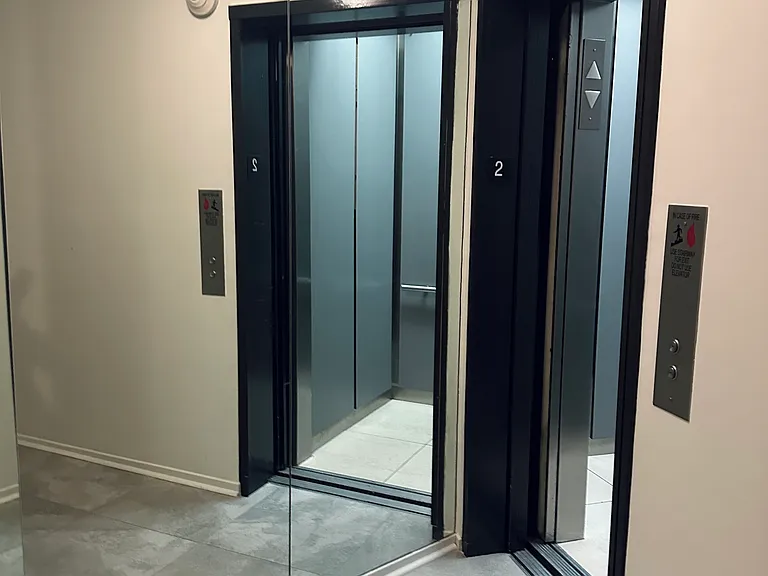 700 Westmount Dr #202 — Photo 6