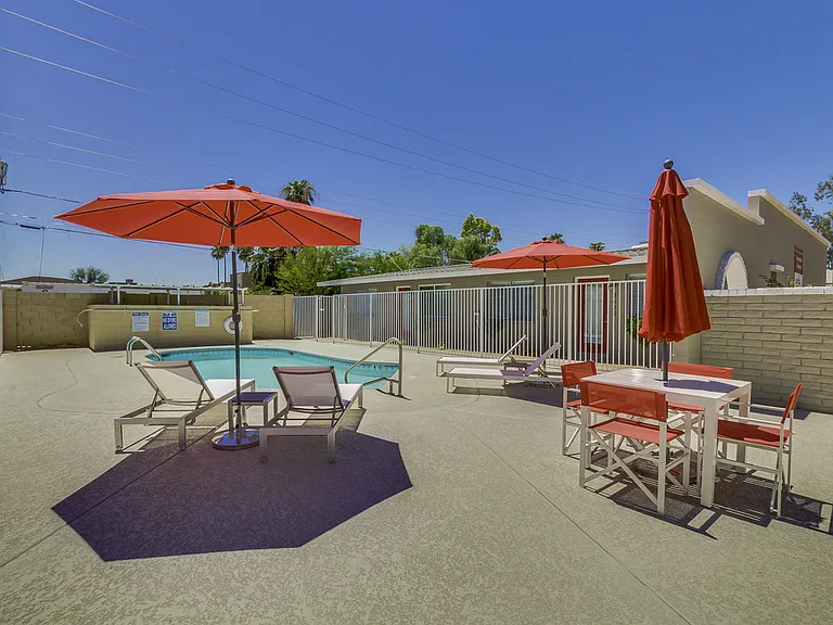 $0 First Month Rent! Remodeled 2 Bed Casita w/ Private Patio, W/D & Pool — Photo 31