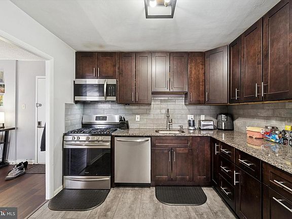 4th image of 1840 Frontage Rd APT 1004