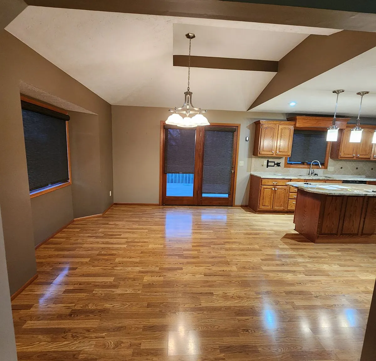 1208 S 5th St — Photo 1