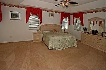 4th image of 2571 Chapala Dr