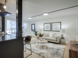 420 Eglinton Ave E #303, Toronto, ON M4P 1L8