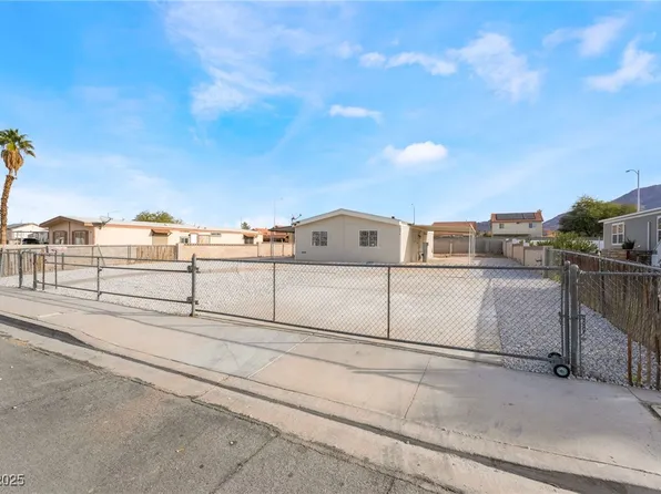 2576 Athena Dr, Las Vegas, NV 89156