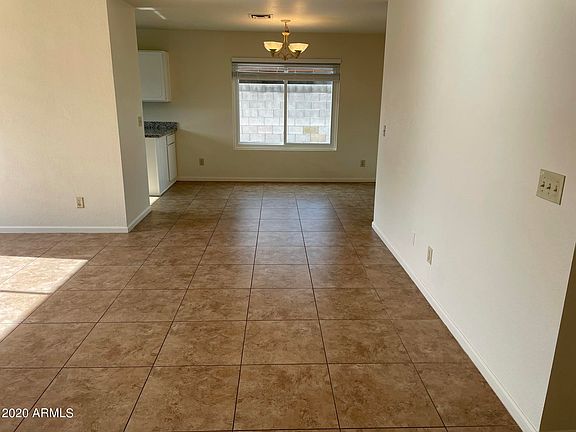 3rd image of 4633 W Park Ave