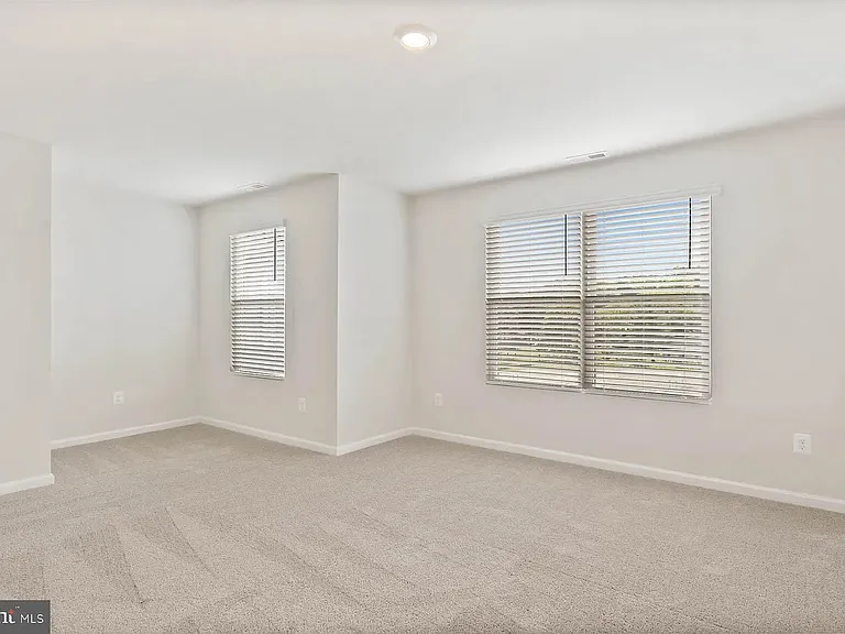 65 Paddington St — Photo 5