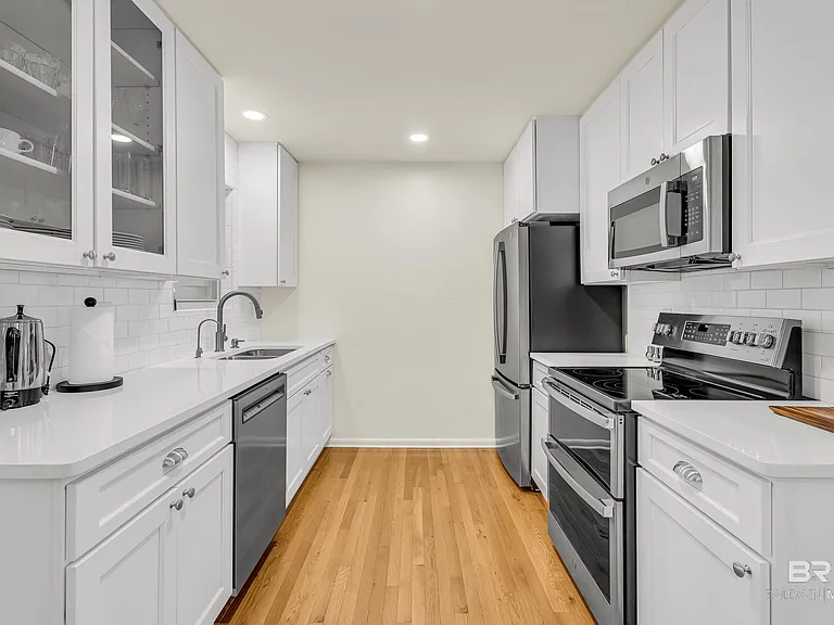 357 Azalea St — Photo 5