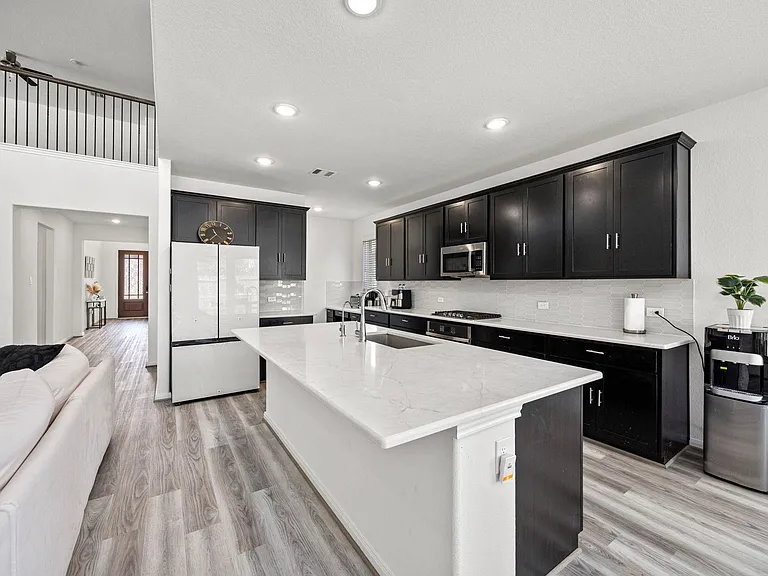 21467 Somerset Shores Xing — Photo 10