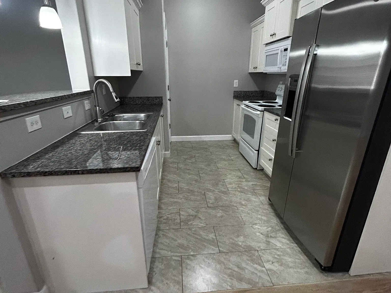 3 bed, 1500 sqft, $1,800 — Photo 2