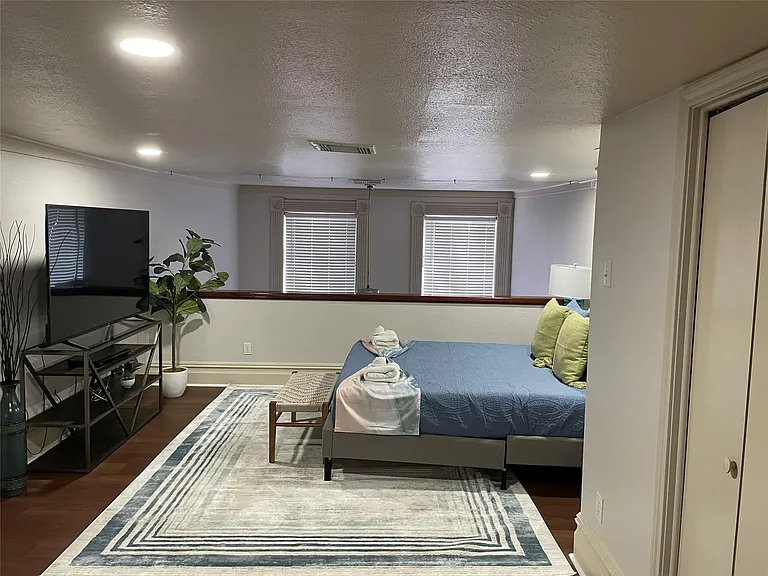 2118 Strand St #207 — Photo 20