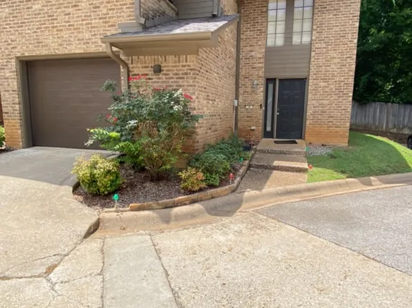 4 Stonecreek Dr, Longview, TX 75604