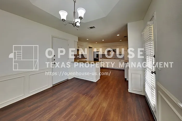 810 Rivercrest Blvd — Photo 7