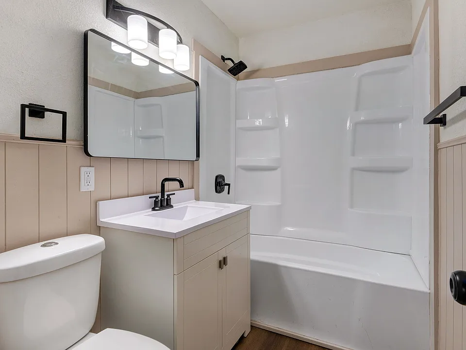 745 S Jefferson Ave Apartments