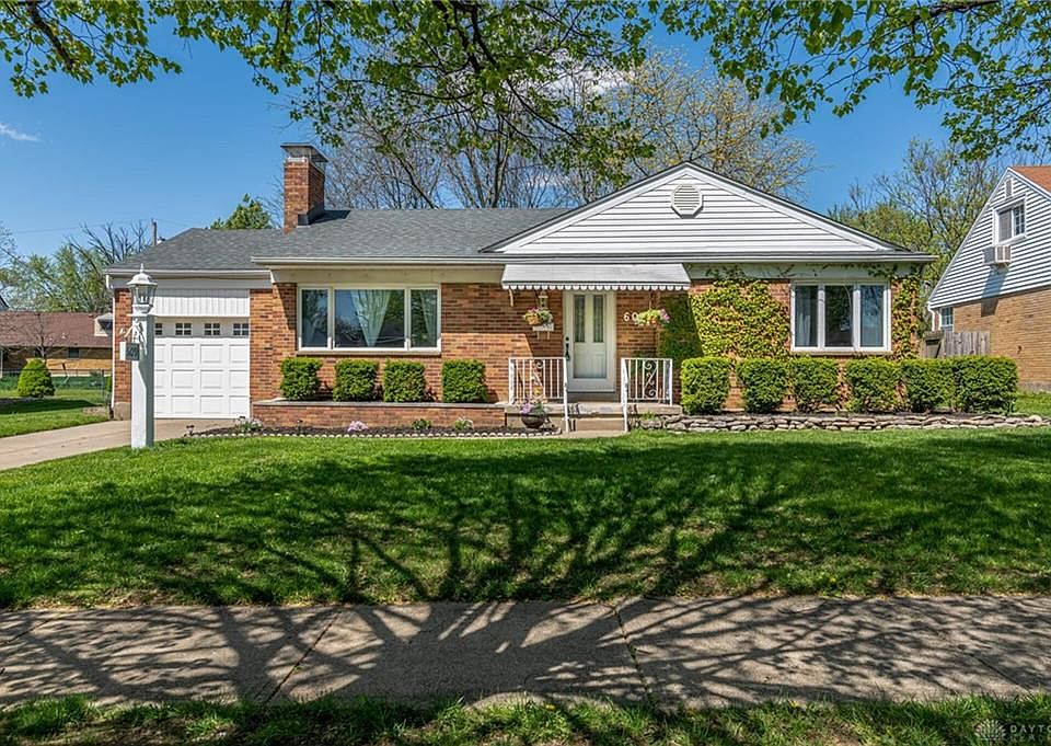 1st image of 609 Lamont Dr
