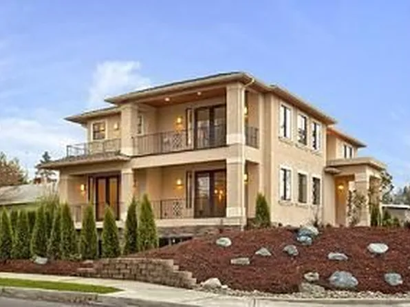 602 10th Ave, Kirkland, WA 98033