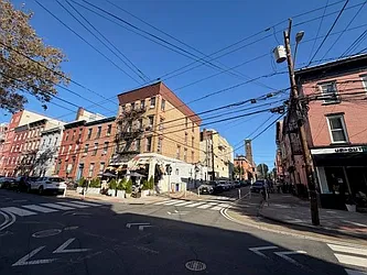 401 Bloomfield Street