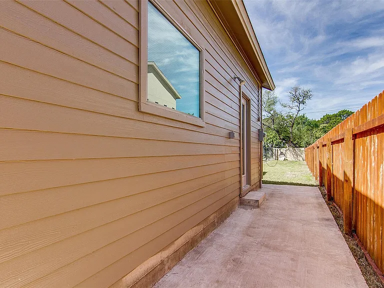 6407 Hopkins Dr #C — Photo 15