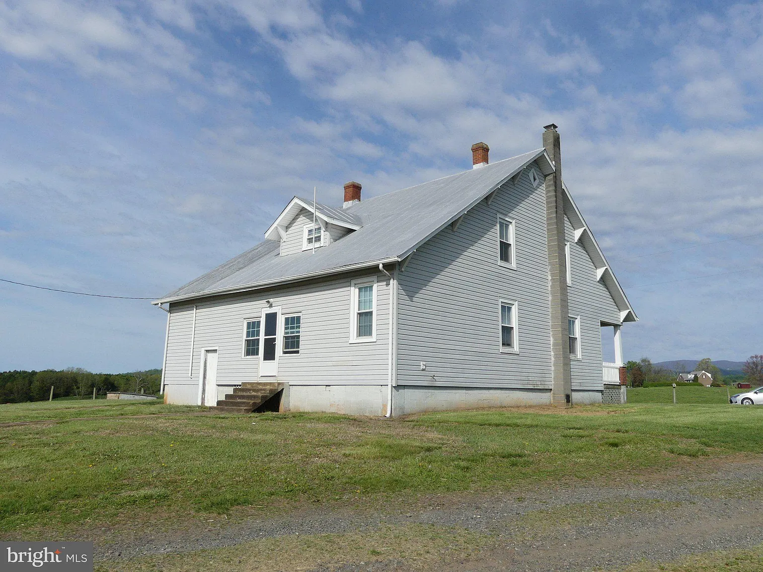 4 bed, 2.5 bath, 2145 sqft, $1,650 — Photo 4