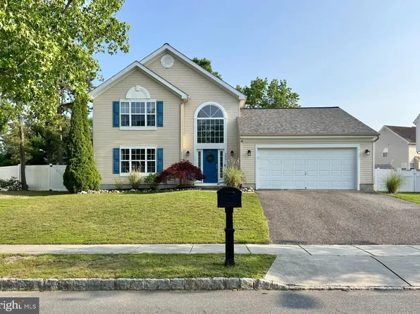 243 Churchill Dr, Egg Harbor Township, NJ 08234