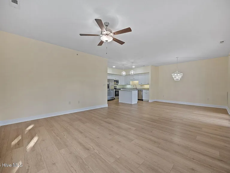 200 Lighthouse Ln #B3 — Photo 13