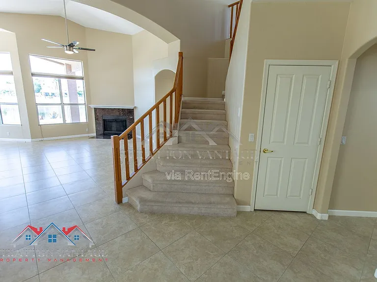 6152 W Irma Ln — Photo 12