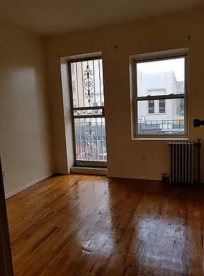 Rented by Dyer Estate Mgmt | media 10