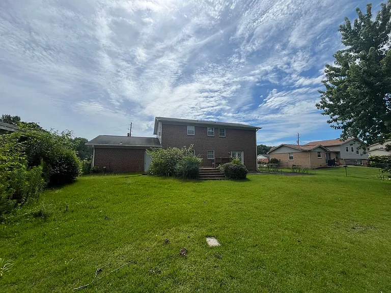 817 Mira Vista Dr SE — Photo 4