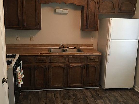 3rd image of 803 E Davidson Ave #7