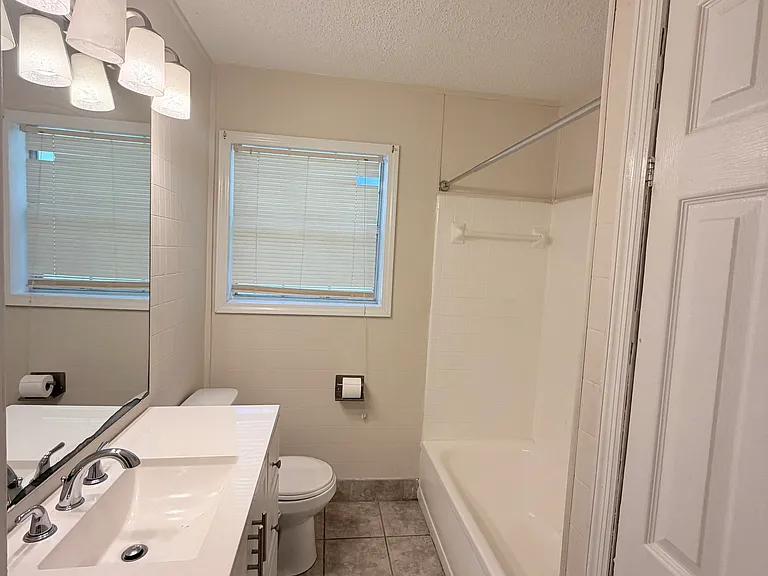 902 Lucerne Ave — Photo 11