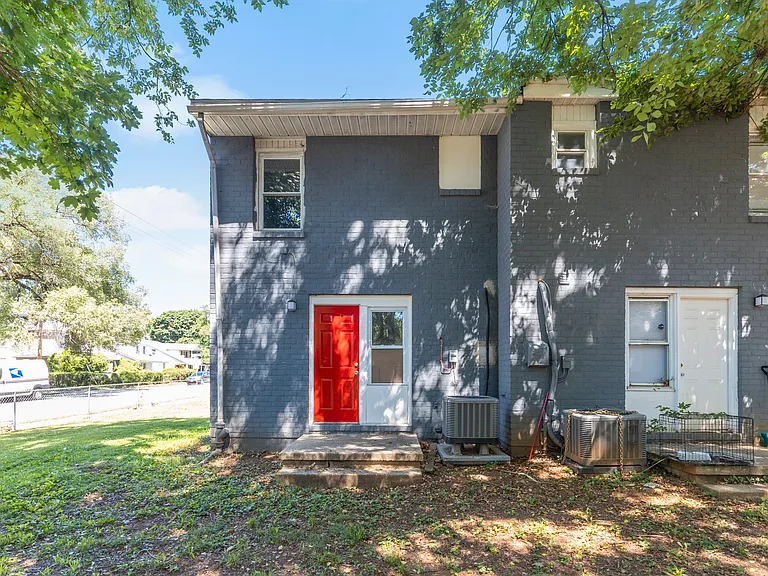 4711 Navarro Ave — Photo 30