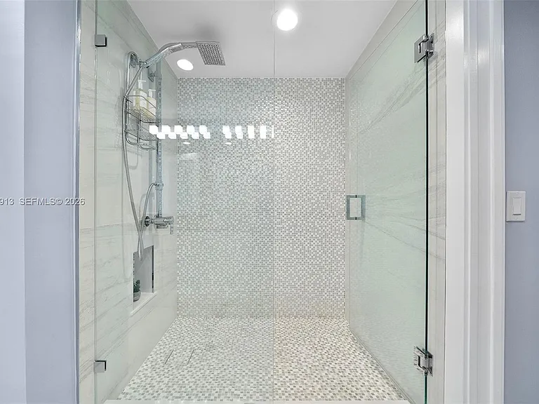 226 Ocean Dr #3C — Photo 30