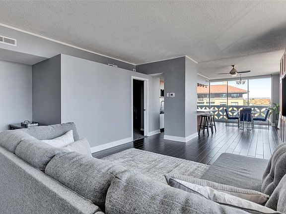2nd image of 1801 Lavaca St APT 5D