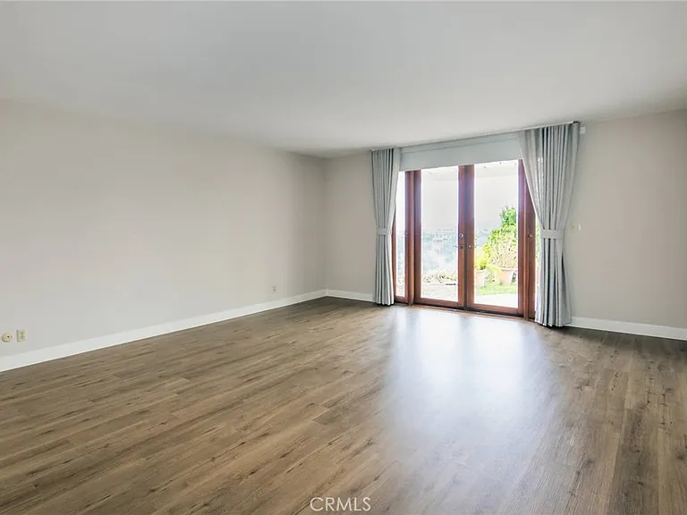 14676 Deervale Pl — Photo 23