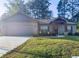 217 T R Christian Rd, New Hope, AL 35760