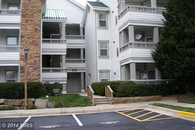 1st image of 4409 Fair Stone Dr APT 206