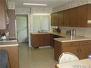 3rd image of 604 Kimry Moor
