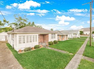 2021 W Beauregard St, Chalmette, LA 70043